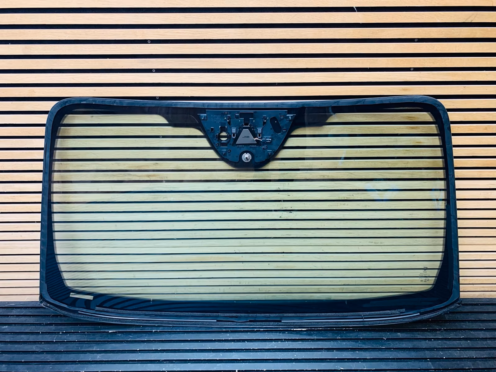 Bentley GT GTC Windscreen - Image 8