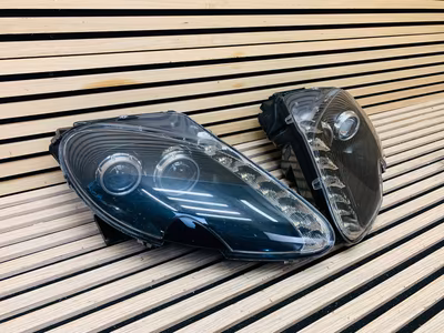 Aston Martin Vantage Headlights