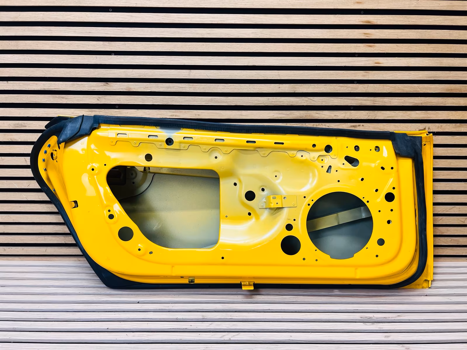Lamborghini Huracán Left Door - Image 2