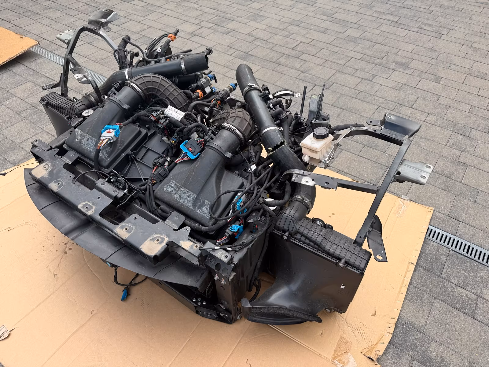 Ferrari Roma Front Frame Body - Image 2