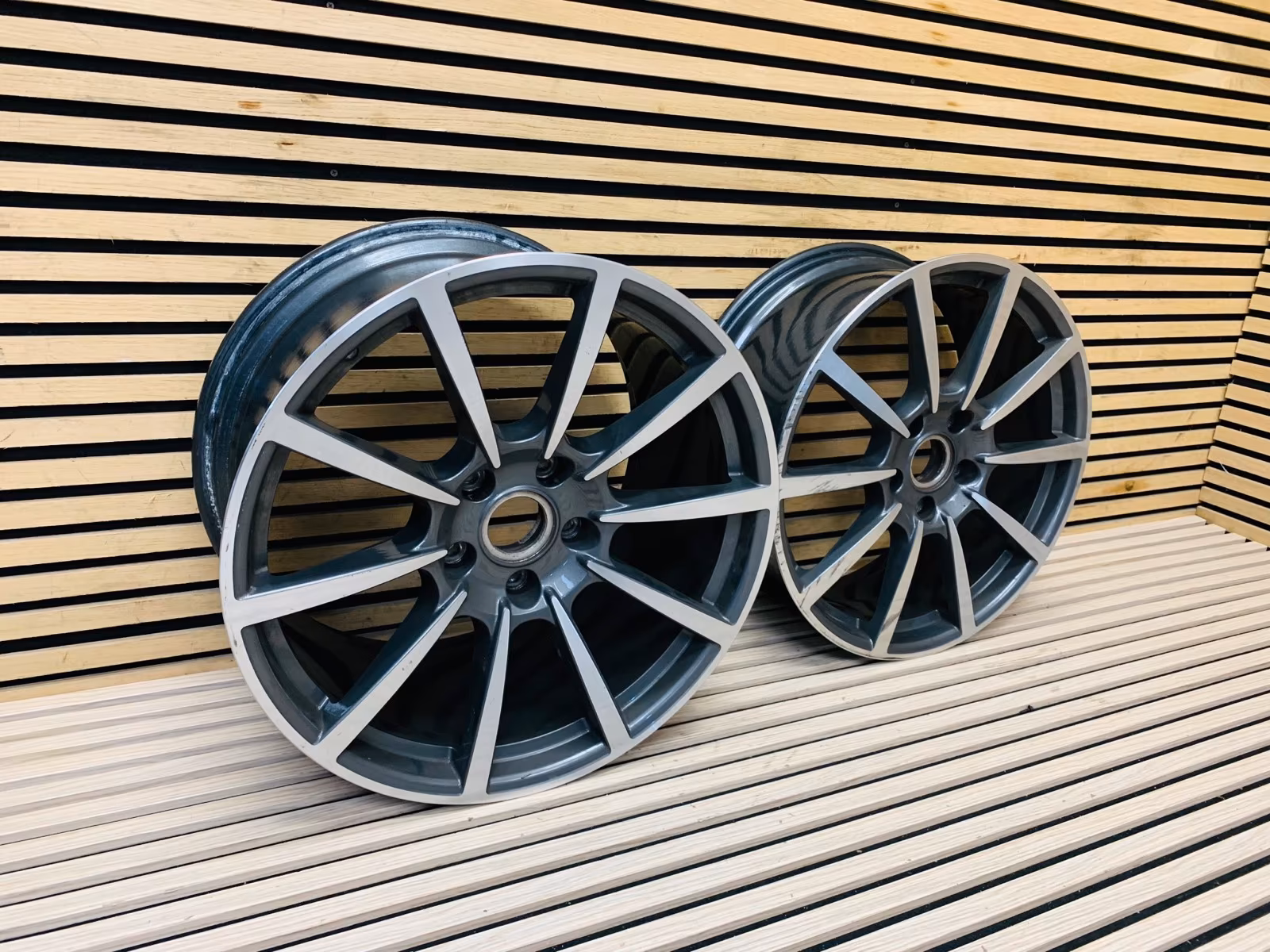Porsche Carrera Alloy Wheel Set - Image 7