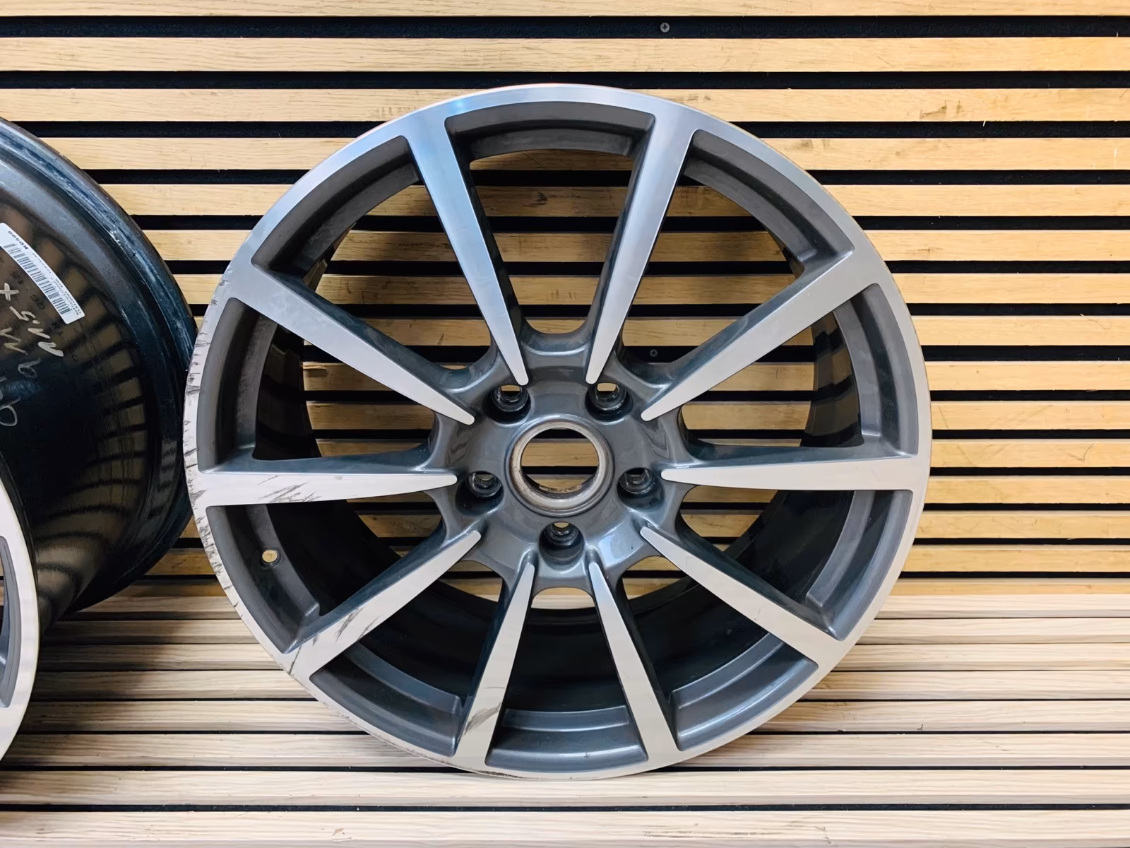 Porsche Carrera Alloy Wheel Set - Image 2