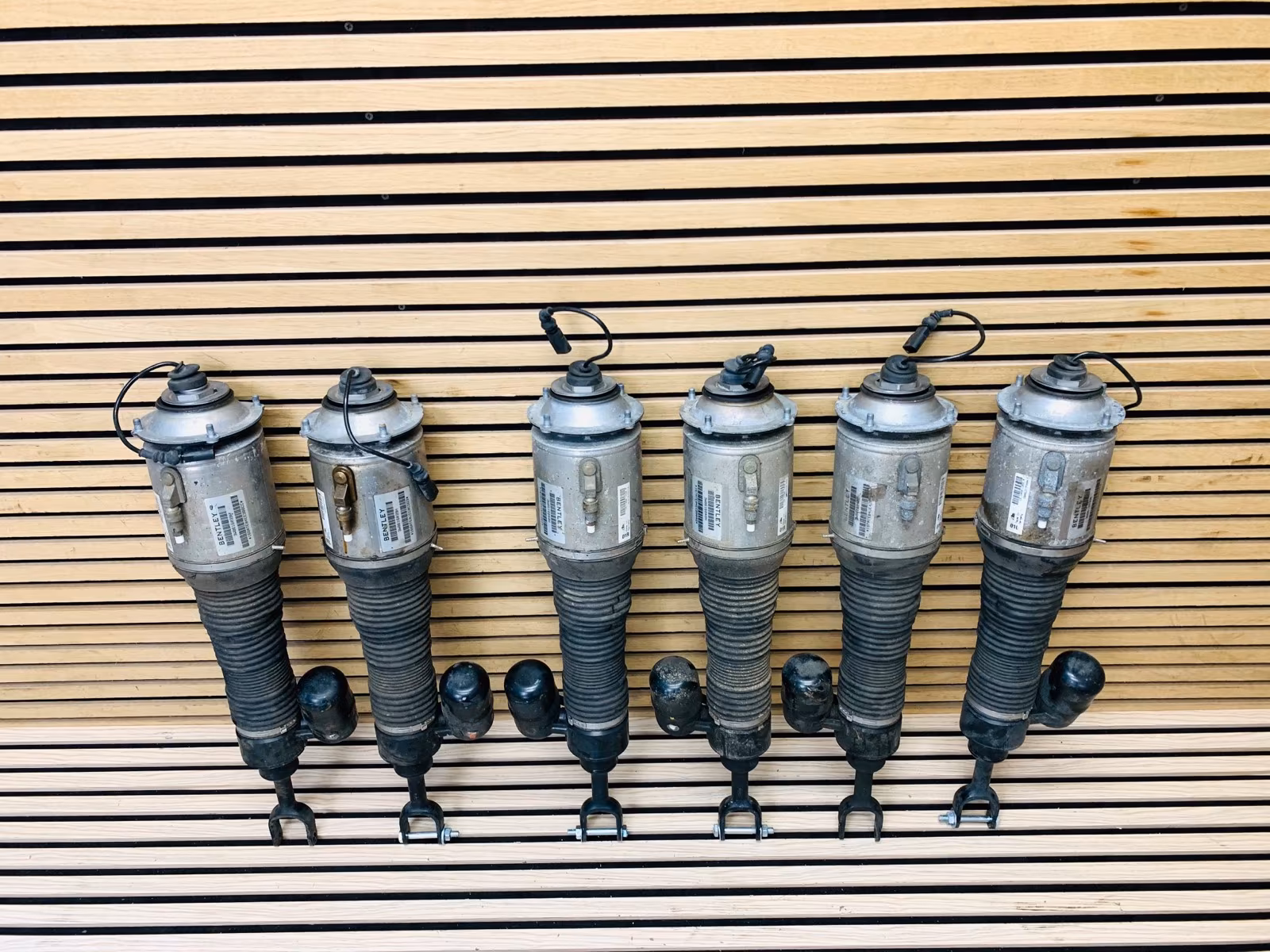 Bentley Continental GT Front Shock Absorbers - Image 2