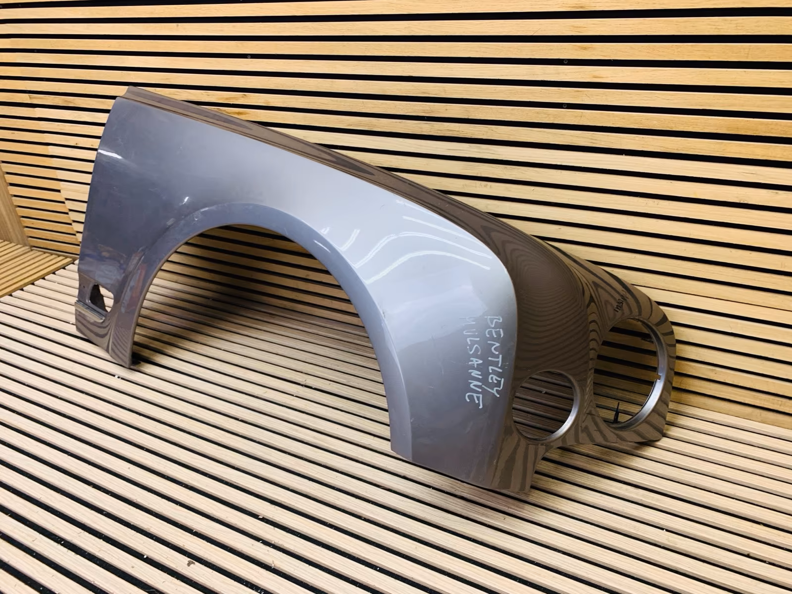 Bentley Mulsanne Front Right Fender