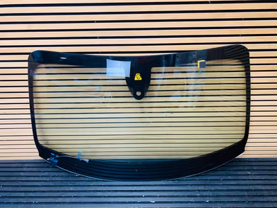 Bentley GT GTC Windscreen - Image 5