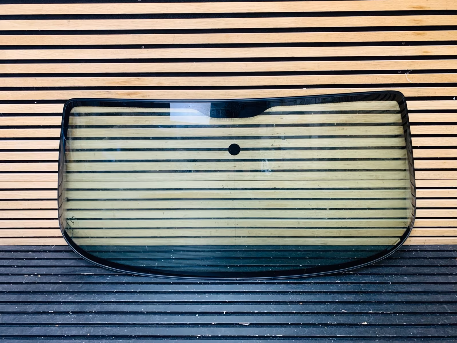 Porsche 993 Windshield