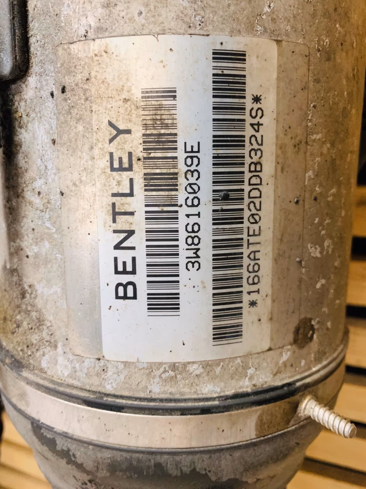 Bentley Continental GT Front Shock Absorbers - Image 3