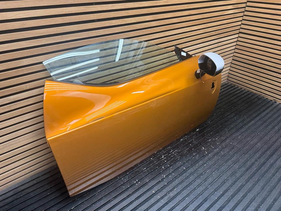 Ferrari Testarossa right door