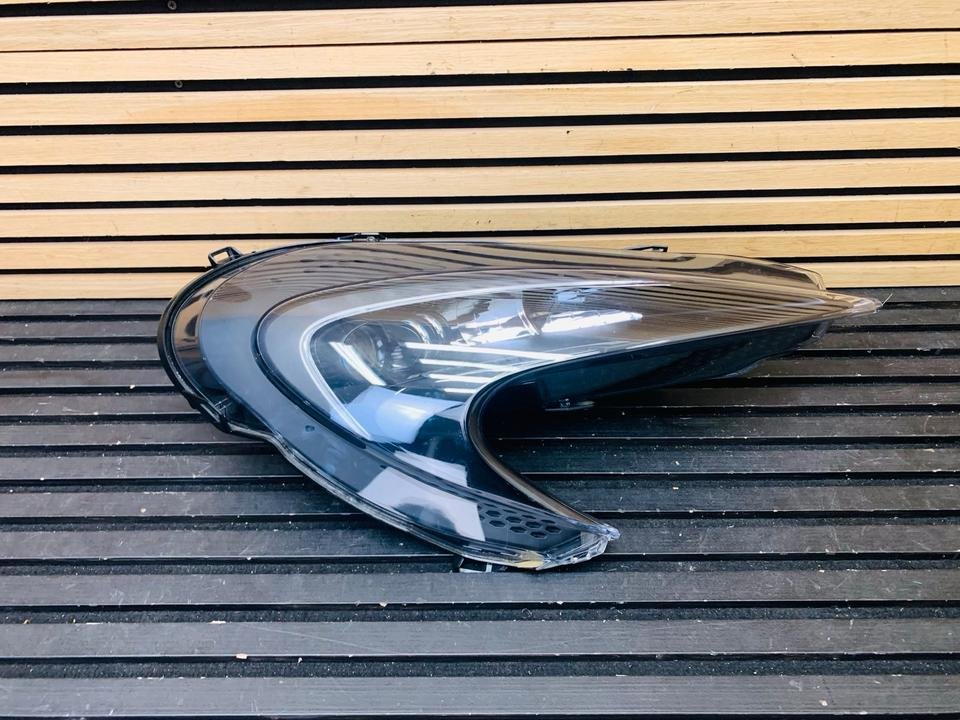 McLaren 675LT Right Headlight