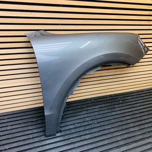 Porsche Cayenne right front fender