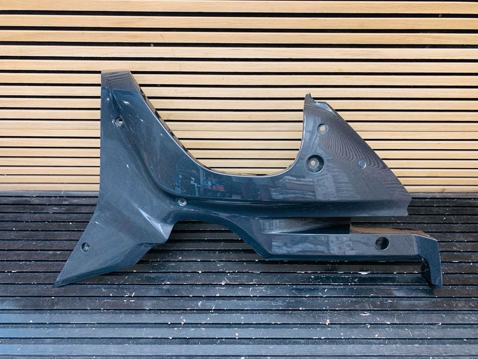 Ferrari 12 Cilindri carbon engine-floor panel