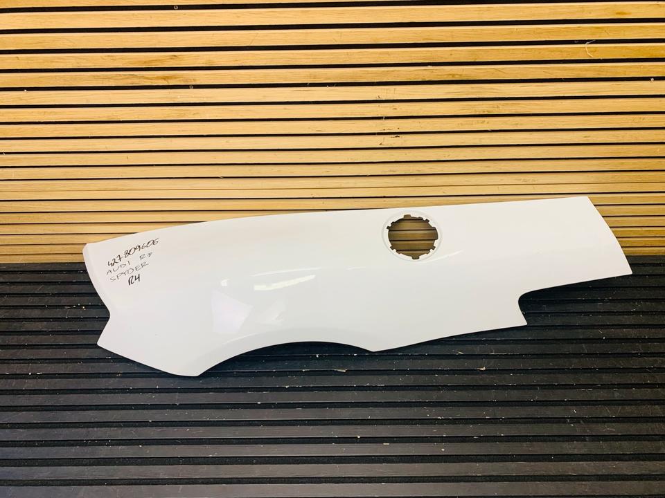 Audi R8 Spyder Right Side Panel 427809606