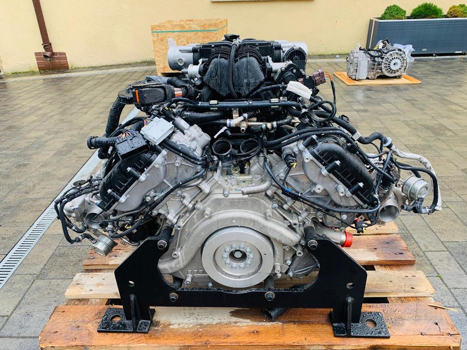McLaren 675LT Engine CYLB170555631CCCCB – 8,000 km