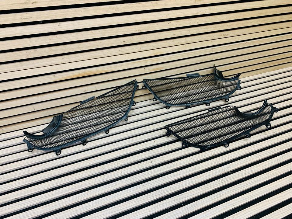 FERRARI 458 ITALIA GRILLE – REAR RIGHT/LEFT 81373600
