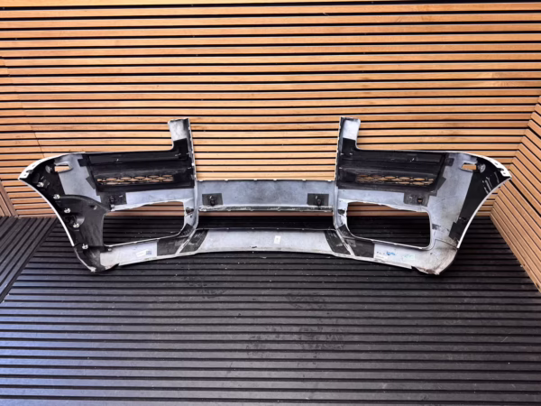 Rolls-Royce CULLINAN FRONT BUMPER - Image 3