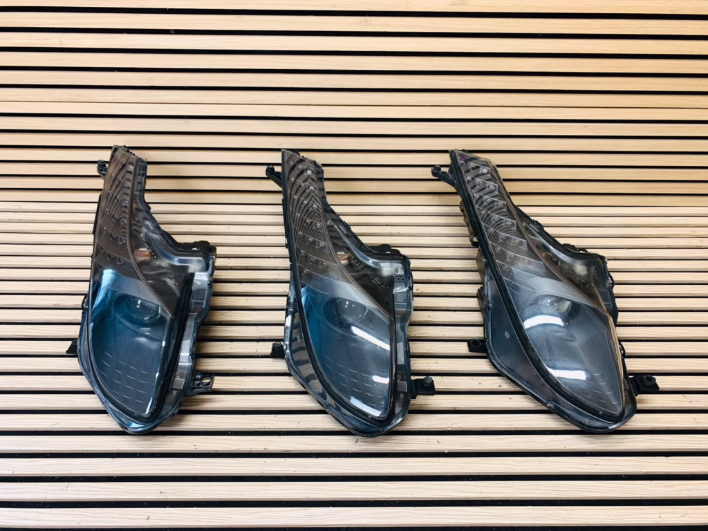 FERRARI 458 ITALIA HEADLIGHT RIGHT 244431 244432