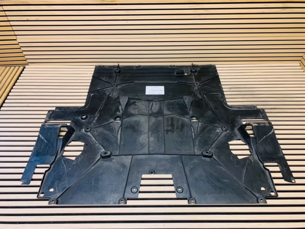 FERRARI 458 ITALIA FRONT UNDERBODY 082956000 - Image 7