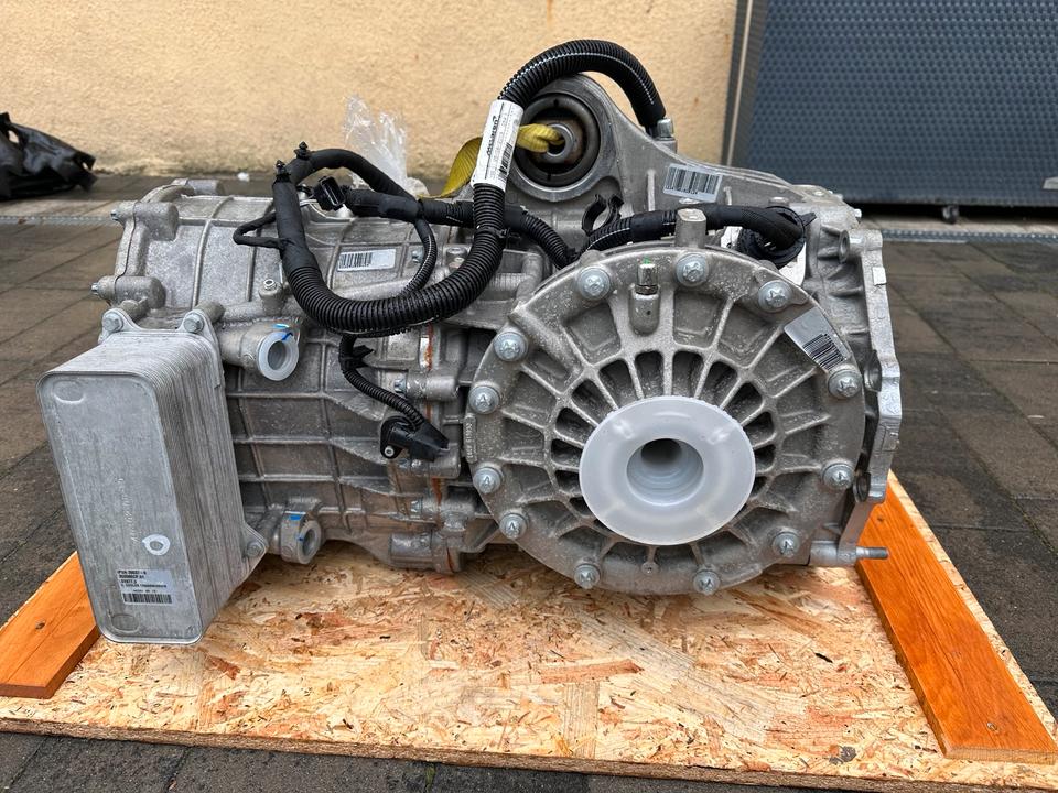 McLaren 600LT Automatic Transmission 13GA015RP – 11,000 km - Image 5