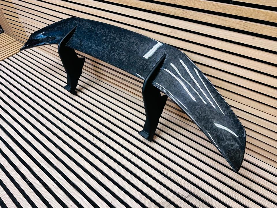Lamborghini Huracán Carbon Rear Spoiler – 4T0827677 - Image 6