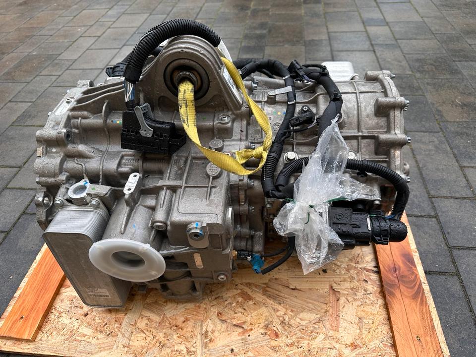 McLaren 600LT Automatic Transmission 13GA015RP – 11,000 km - Image 7