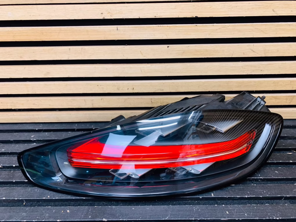PORSCHE BOXSTER CAYMAN REAR LIGHT RIGHT 982945096K - Image 4
